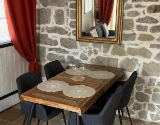 Le Logis Des Remparts A L'Interieur De La Cite Medievale, Jardin Prive, Parking Inclus